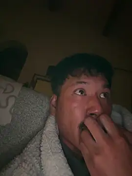 juniiorre online show from 8, 4, 2026