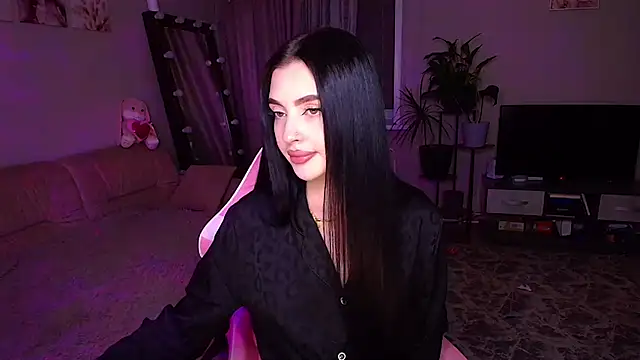 Snapshot of __Malika__ chatting on 19, 12, 2025 Malika online show from 19, 12, 2025