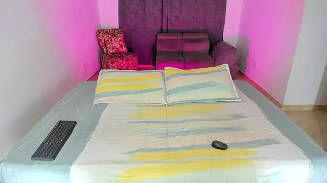 Snapshot of Fairycandyx chatting on 8, 3, 2025 Fairycandyx online show from 8, 3, 2025