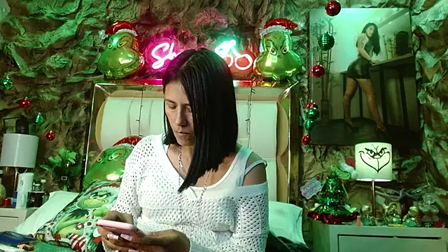 Snapshot of sharoon_cheerry chatting on 24, 12, 2024 sharoon cheerry online show from 24, 12, 2024