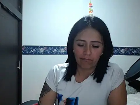 Snapshot of sharoon_cheerry chatting on 11, 9, 2025 sharoon cheerry online show from 11, 9, 2025