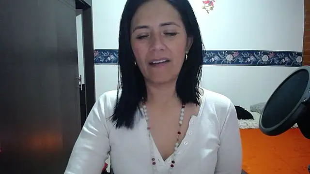 Snapshot of sharoon_cheerry chatting on 30, 9, 2025 sharoon cheerry online show from 30, 9, 2025