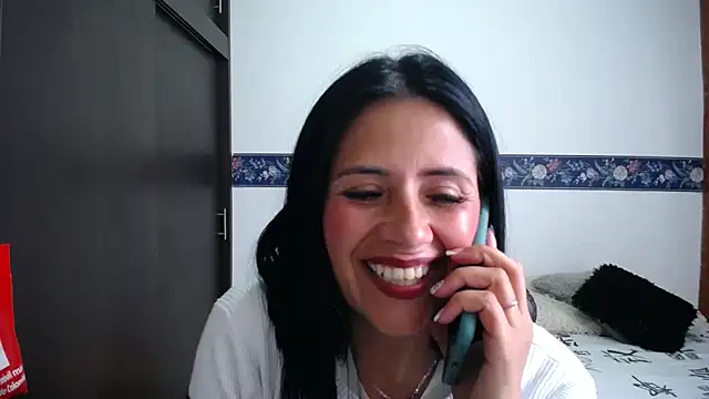 Snapshot of sharoon_cheerry chatting on 16, 10, 2025 sharoon cheerry online show from 16, 10, 2025