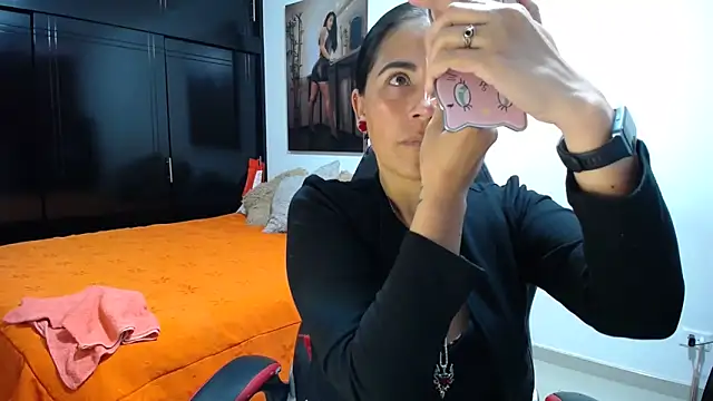 Snapshot of sharoon_cheerry chatting on 12, 2, 2026 sharoon cheerry online show from 12, 2, 2026