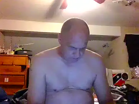 Snapshot of Gerbil8823 chatting on 1, 12, 2025 Gerbil8823 online show from 1, 12, 2025