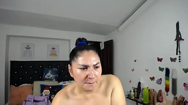 Snapshot of mature_bigboobs10 chatting on 8, 2, 2025 mature bigboobs10 online show from 8, 2, 2025