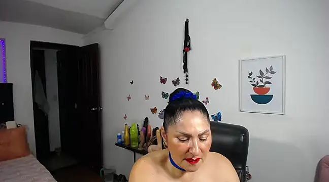 Snapshot of mature_bigboobs10 chatting on 17, 3, 2025 mature bigboobs10 online show from 17, 3, 2025