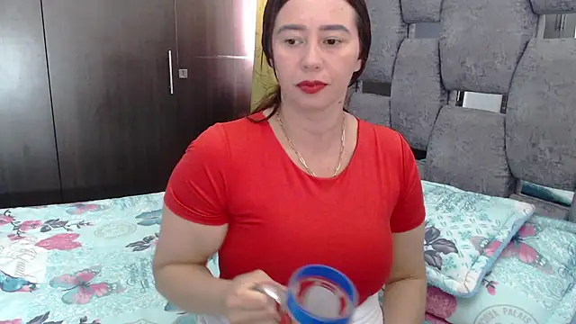 Snapshot of sara_hott_1 chatting on 23, 6, 2026 sara hott 1 online show from 23, 6, 2026