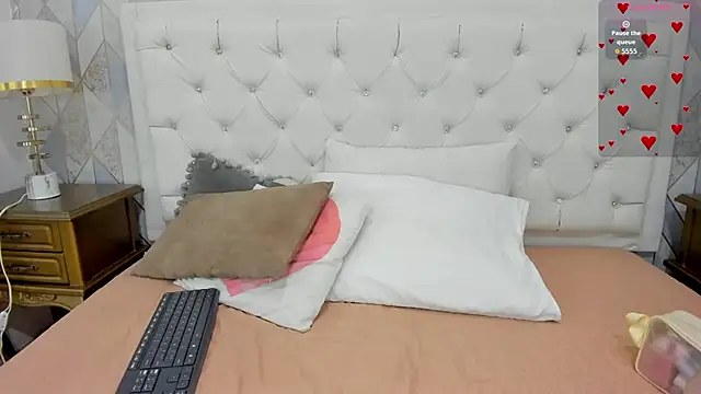 Pia Johnson  online show from 2, 2, 2026