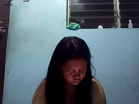 Snapshot of Honeybun25 chatting on 23, 9, 2025 Honeybun25 online show from 23, 9, 2025