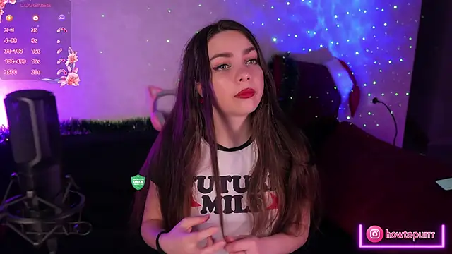 Snapshot of How2Meow chatting on 5, 2, 2025 How2Meow online show from 5, 2, 2025