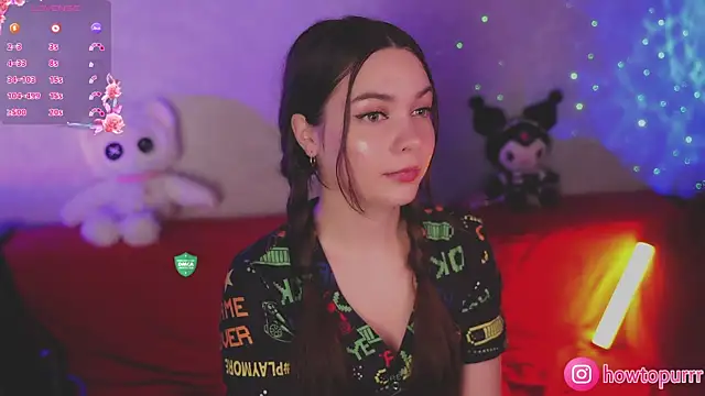 Snapshot of How2Meow chatting on 17, 10, 2025 How2Meow online show from 17, 10, 2025