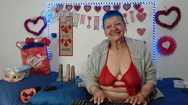 Snapshot of loquitaqueen011 chatting on 15, 2, 2025 loquitaqueen011 online show from 15, 2, 2025