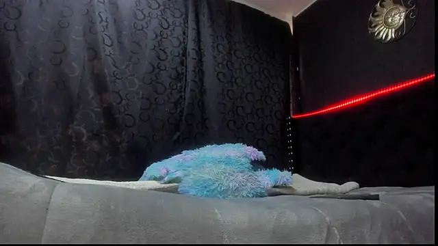 Snapshot of amareto_queen chatting on 16, 12, 2024 amareto queen online show from 16, 12, 2024