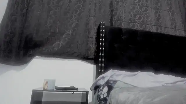 amareto queen online show from 13, 12, 2025