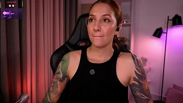 Snapshot of RedJasmine_ chatting on 14, 5, 2026 RedJasmine online show from 14, 5, 2026