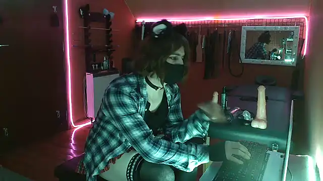 Ginny-the-bdsm-nympho online show from 9, 3, 2025