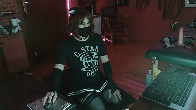 Ginny-the-bdsm-nympho online show from 23, 10, 2025