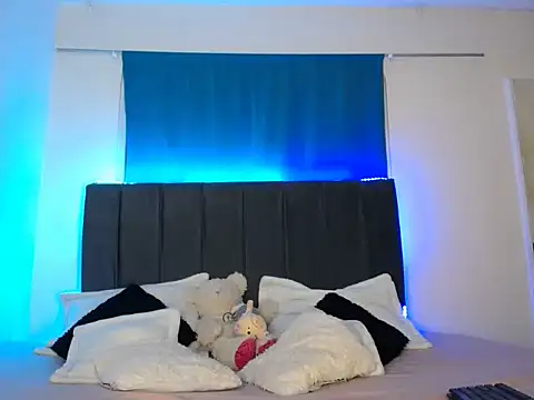 anna dolls  online show from 24, 9, 2025