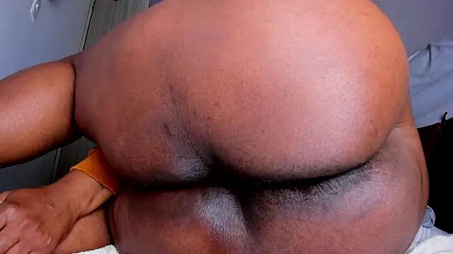 Skarleth69 online show from 6, 2, 2026