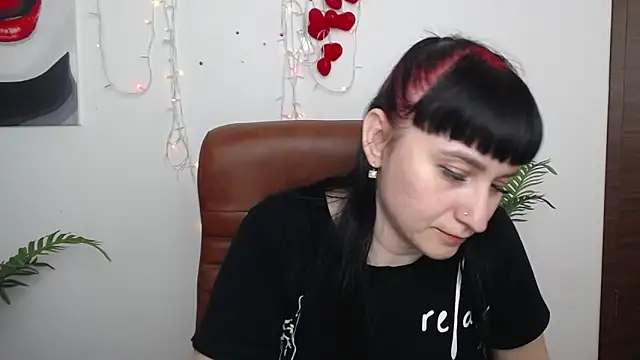 Snapshot of NinaFlawlees chatting on 18, 5, 2026 NinaFlawlees online show from 18, 5, 2026