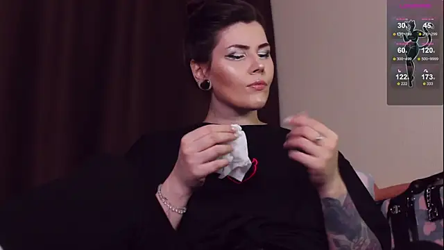 Luna Blake online show from 12, 2, 2025