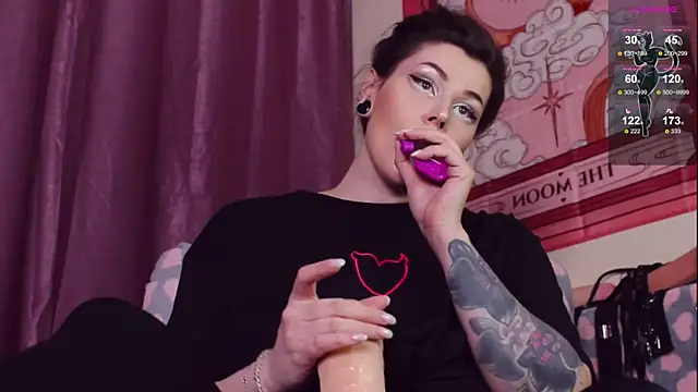 Luna Blake online show from 15, 2, 2025