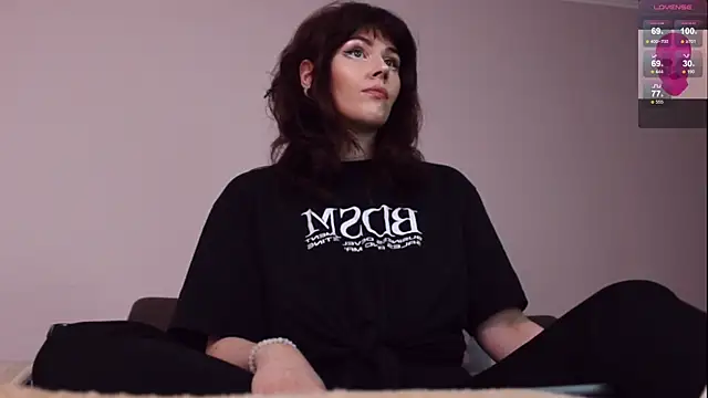 Luna Blake online show from 11, 10, 2025