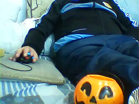 Snapshot of messi_syssy chatting on 30, 10, 2025 messi syssy online show from 30, 10, 2025