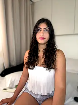 Snapshot of Gaby_zahir_ chatting on 3, 10, 2025 Gaby zahir online show from 3, 10, 2025