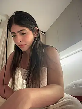 Snapshot of Gaby_zahir_ chatting on 4, 12, 2025 Gaby zahir online show from 4, 12, 2025