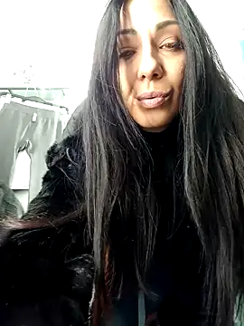 Snapshot of LeticiaWoods chatting on 5, 2, 2025 LeticiaWoods online show from 5, 2, 2025