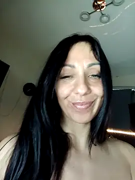 Snapshot of LeticiaWoods chatting on 21, 3, 2025 LeticiaWoods online show from 21, 3, 2025