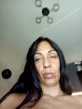 Snapshot of LeticiaWoods chatting on 11, 9, 2025 LeticiaWoods online show from 11, 9, 2025