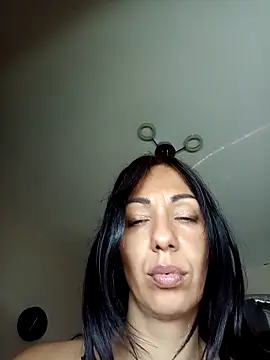 Snapshot of LeticiaWoods chatting on 15, 9, 2025 LeticiaWoods online show from 15, 9, 2025