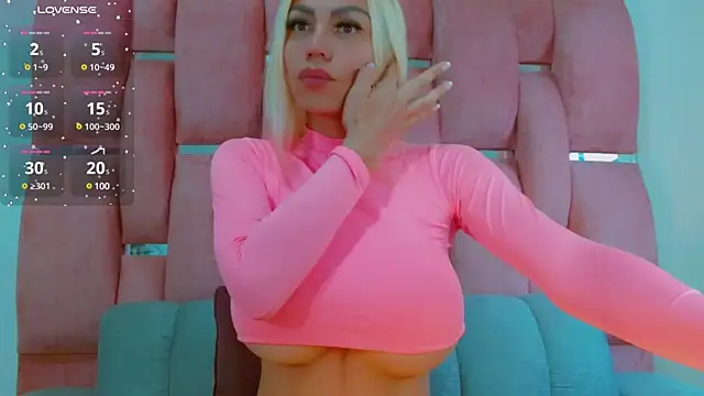 Snapshot of BimboCurvyy chatting on 15, 12, 2024 BimboCurvyy online show from 15, 12, 2024