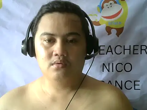 Snapshot of Yummy_Tommy21 chatting on 17, 10, 2025 Yummy Tommy21 online show from 17, 10, 2025
