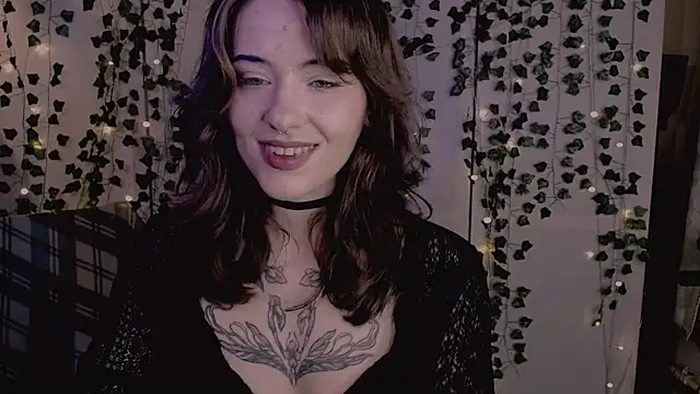 Snapshot of risha_laas chatting on 19, 11, 2025 risha laas online show from 19, 11, 2025