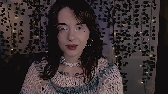 Snapshot of risha_laas chatting on 20, 11, 2025 risha laas online show from 20, 11, 2025