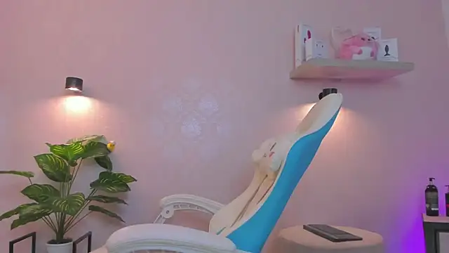 LITTLE-VIVI online show from 7, 6, 2026