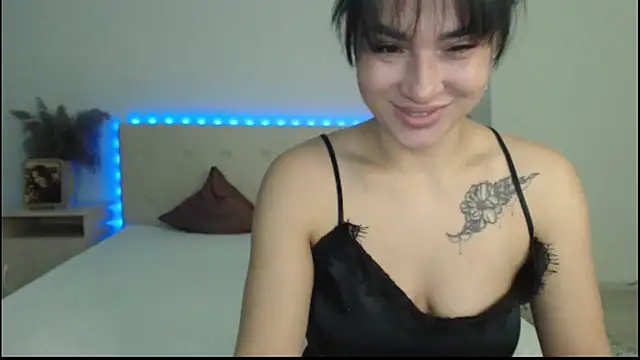 RoxannePure online show from 3, 10, 2025