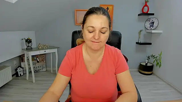 Snapshot of LollaGirl chatting on 25, 1, 2025 LollaGirl online show from 25, 1, 2025