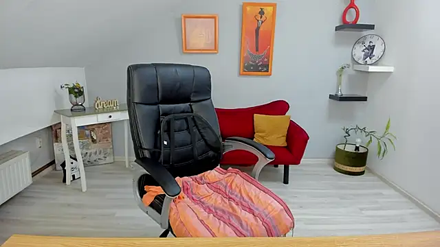 Snapshot of LollaGirl chatting on 31, 1, 2025 LollaGirl online show from 31, 1, 2025