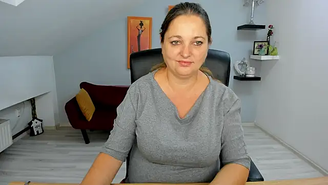 Snapshot of LollaGirl chatting on 22, 9, 2025 LollaGirl online show from 22, 9, 2025