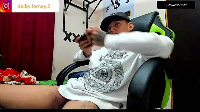 Snapshot of davidlatin66 chatting on 21, 12, 2024 davidlatin66 online show from 21, 12, 2024