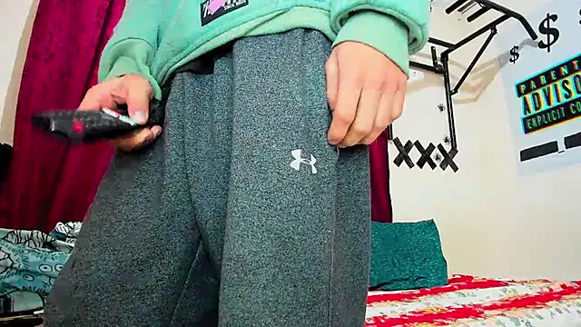 Snapshot of davidlatin66 chatting on 6, 10, 2025 davidlatin66 online show from 6, 10, 2025