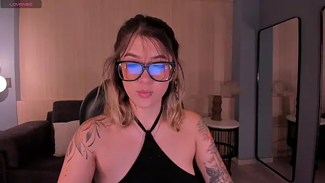 EveBensonX online show from 31, 5, 2026