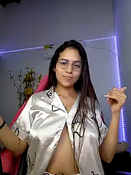 Snapshot of Sallye_ chatting on 4, 1, 2025 Sallye online show from 4, 1, 2025