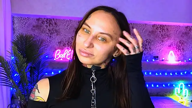 Cool Freak  online show from 4, 2, 2025