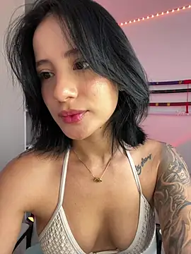 Snapshot of Ale_Lewis chatting on 2, 3, 2025 Ale Lewis online show from 2, 3, 2025